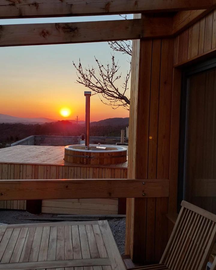 Panorama Glamping Vipavska Dolina Διαμέρισμα Dobravlje Εξωτερικό φωτογραφία